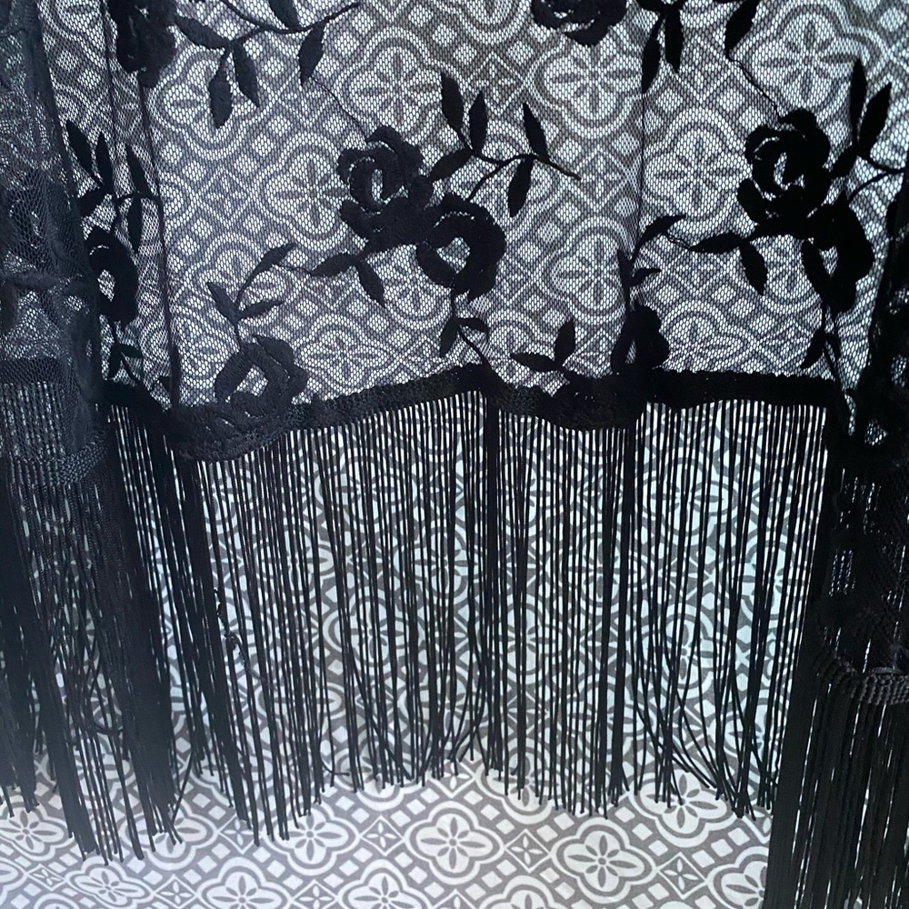 NWOT Black Sheer Rose Kimono/Cover Up with Fringe - Picture 4 of 5